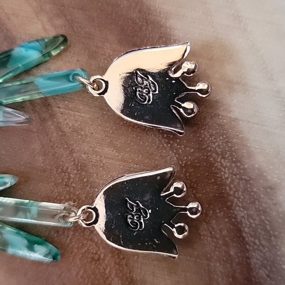 BETSEY JOHNSON TULIP DROP EARRINGS - Picture 4 of 6